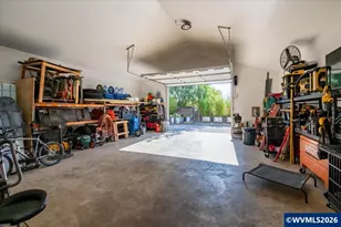 2151 NE Deciduous Ave, Albany, OR 97321 - Photo 33