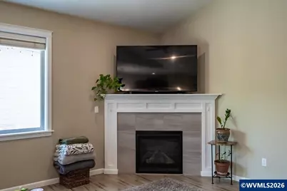 2151 NE Deciduous Av, Albany, OR 97321 - Photo 9