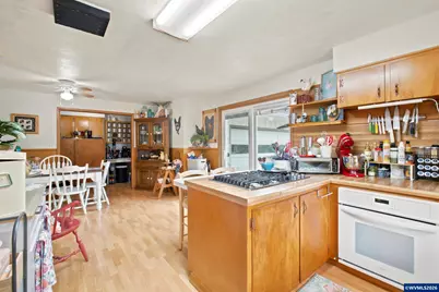 1755 Madison St NE, Salem, OR 97301 - Photo 7