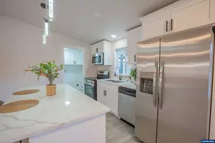 1598 40th Ln, Sweet Home, OR 97386 - Photo 7