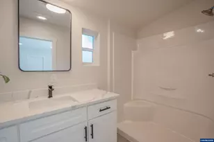 1598 40th Ln, Sweet Home, OR 97386 - Photo 17