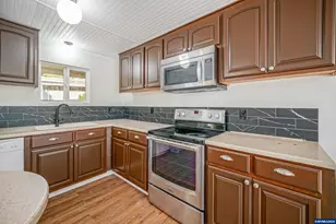1103 N Springbrook Rd, Newberg, OR 97132 - Photo 15