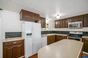 1103 N Springbrook Rd, Newberg, OR 97132 - Photo 17