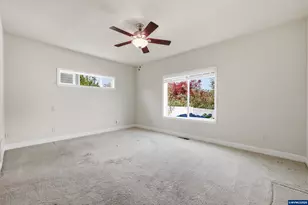 338 NW Ivy Ave, Dallas, OR 97338 - Photo 21