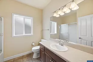 338 NW Ivy Ave, Dallas, OR 97338 - Photo 27