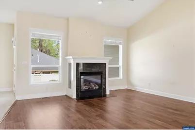 338 NW Ivy Av, Dallas, OR 97338 - Photo 9
