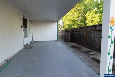 143 SW Wake Robin Av, Corvallis, OR 97333 - Photo 5