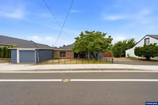 3055 Hollywood Dr NE, Salem, OR 97305 - Photo 43