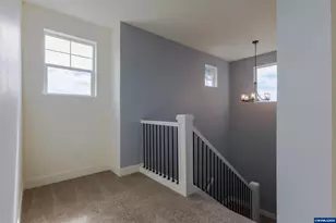 3173 Garrett St NW, Salem, OR 97304 - Photo 19