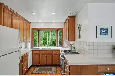 1101 SW Sunset Dr, Corvallis, OR 97333 - Photo 19