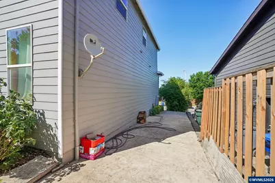 325 Stellers Eagle St NW, Salem, OR 97304 - Photo 45