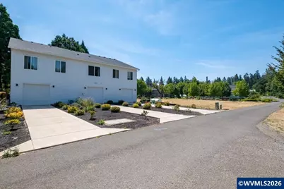 3751 Village Center Dr SE, Salem, OR 97302 - Photo 3
