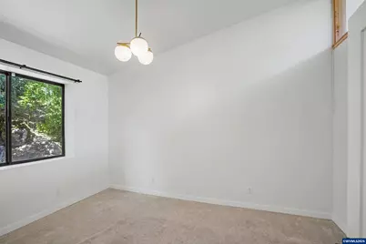 200 Welch St, Silverton, OR 97381 - Photo 13