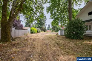 1893 River Rd, Lebanon, OR 97355 - Photo 31