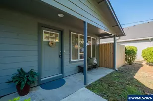 261 SE Dimick St, Dallas, OR 97338 - Photo 5