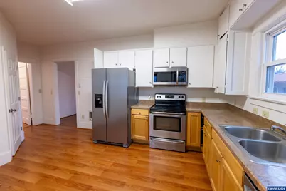 2306 3rd St, Tillamook, OR 97141 - Photo 17
