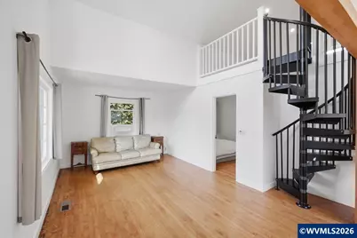 1020 N 3rd St, Woodburn, OR 97071 - Photo 9