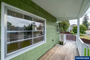 1020 N 3rd St, Woodburn, OR 97071 - Photo 5