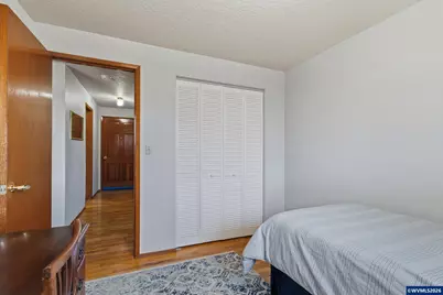 2212 Country Club Ter, Woodburn, OR 97071 - Photo 25