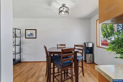2212 Country Club Ter, Woodburn, OR 97071 - Photo 11