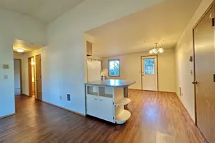 409 SE Villa Dr, Corvallis, OR 97333 - Photo 5