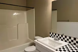 777 Eisenhower Dr NW, Salem, OR 97304 - Photo 15
