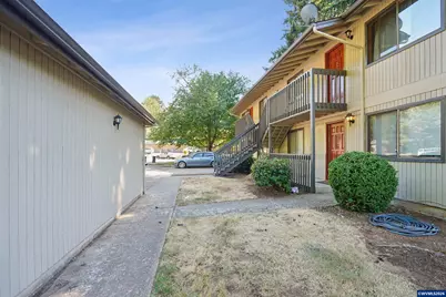 2151 National Ct SE, Salem, OR 97306 - Photo 9