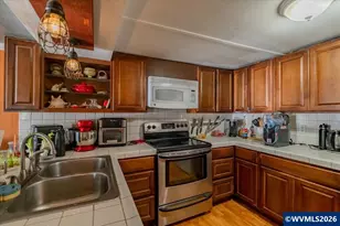 110 8th Ave, Sweet Home, OR 97386 - Photo 15