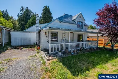 110 8th Av, Sweet Home, OR 97386 - Photo 1
