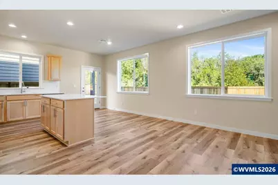 7423 SE Berg Dr, Corvallis, OR 97330 - Photo 5