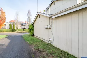 530 34th (-536) Av SE, Albany, OR 97322 - Photo 23