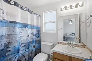 1676 Warbler Ct SE, Salem, OR 97317 - Photo 13