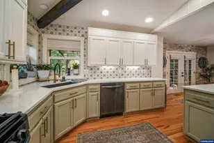 2490 Stoneway Ct NW, Salem, OR 97304 - Photo 13