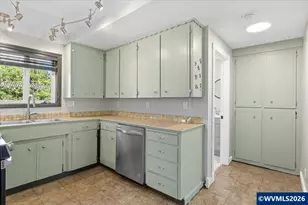 656 SW Levens St, Dallas, OR 97338 - Photo 15