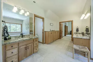 6415 NW Kestrel Hill Ln, Corvallis, OR 97330 - Photo 27