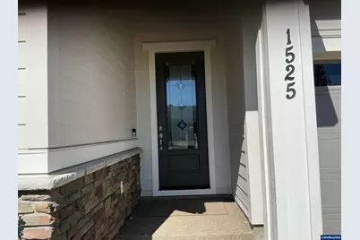 1525 N River Alder St, Canby, OR 97013 - Photo 5