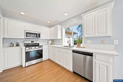 1475 Orchardview Av NW, Salem, OR 97304 - Photo 9