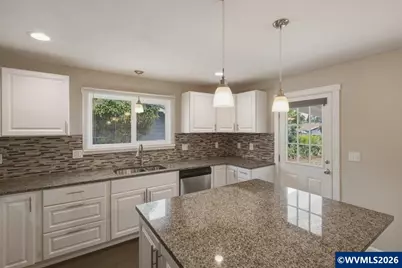 256 Gregory Ln SE, Salem, OR 97302 - Photo 11