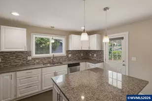 256 Gregory Ln SE, Salem, OR 97302 - Photo 11
