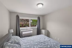 256 Gregory Ln SE, Salem, OR 97302 - Photo 17