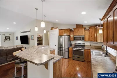 38712 River Dr, Lebanon, OR 97355 - Photo 11
