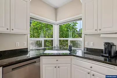 5278 Berkshire Ct SE, Salem, OR 97306 - Photo 13