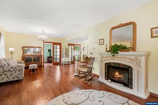 32140 Tangent Dr, Tangent, OR 97389 - Photo 5