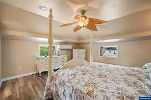 32140 Tangent Dr, Tangent, OR 97389 - Photo 15