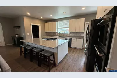 38053 Robinson Dr, Scio, OR 97374 - Photo 5