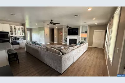 38053 Robinson Dr, Scio, OR 97374 - Photo 9