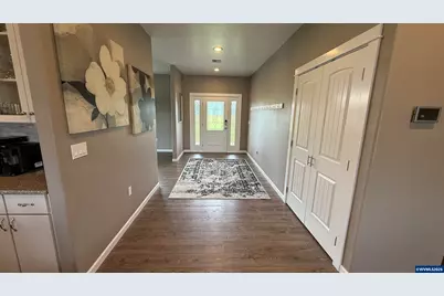 38053 Robinson Dr, Scio, OR 97374 - Photo 3