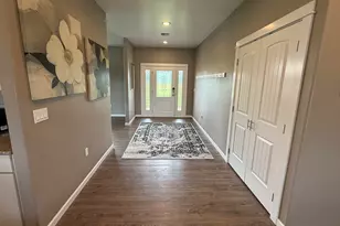 38053 Robinson Dr, Scio, OR 97374 - Photo 3