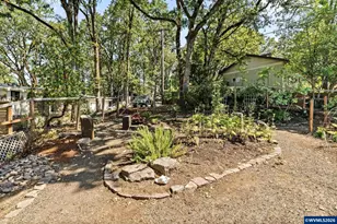 1360 NW Forest Dr, Corvallis, OR 97330 - Photo 45