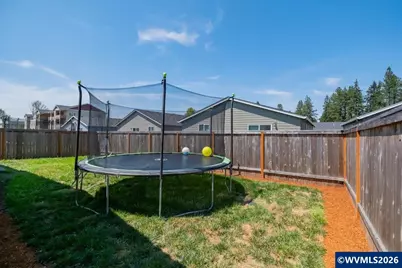 537 Russell Dr, Lebanon, OR 97355 - Photo 35